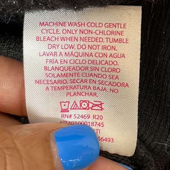 No Boundaries Womens Colorblock Faux Fur Fuzzy Pullover Sweater Size XL 15-17 - Picture 4 of 8